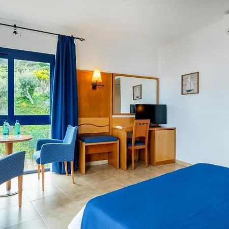 Garbi Hotel 3*