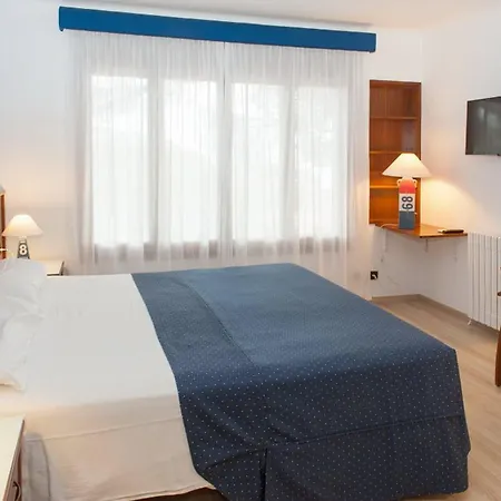 فندق Garbi كاليلا دو بالافروجيل