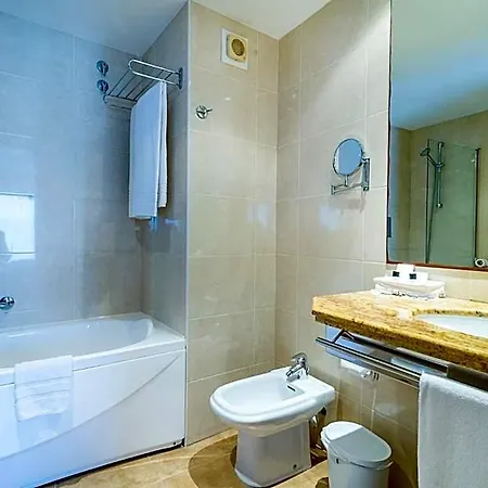 Garbi Hotel 3*